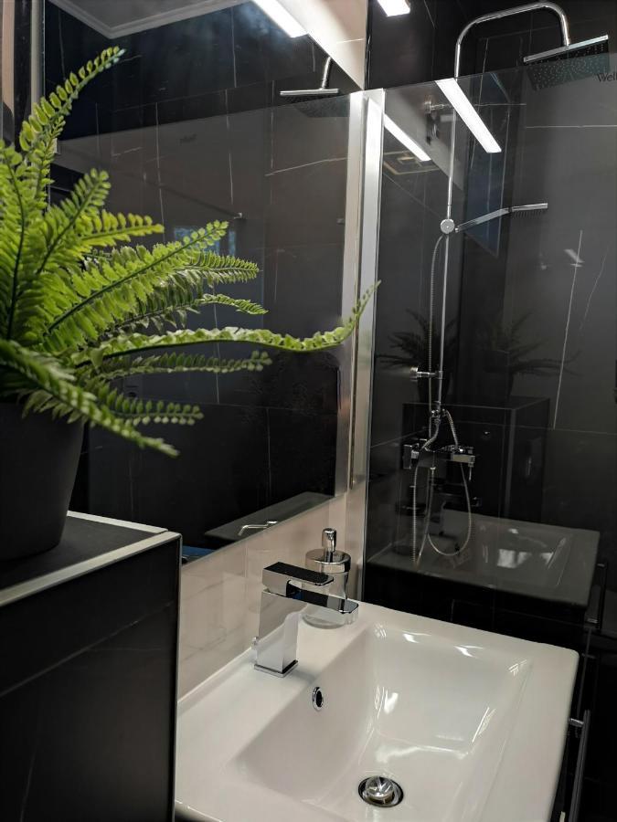 Otium Wellness Apartmanhaz Balatonakarattya Dış mekan fotoğraf