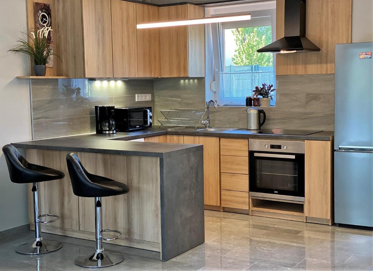 Otium Wellness Apartmanhaz Balatonakarattya Dış mekan fotoğraf