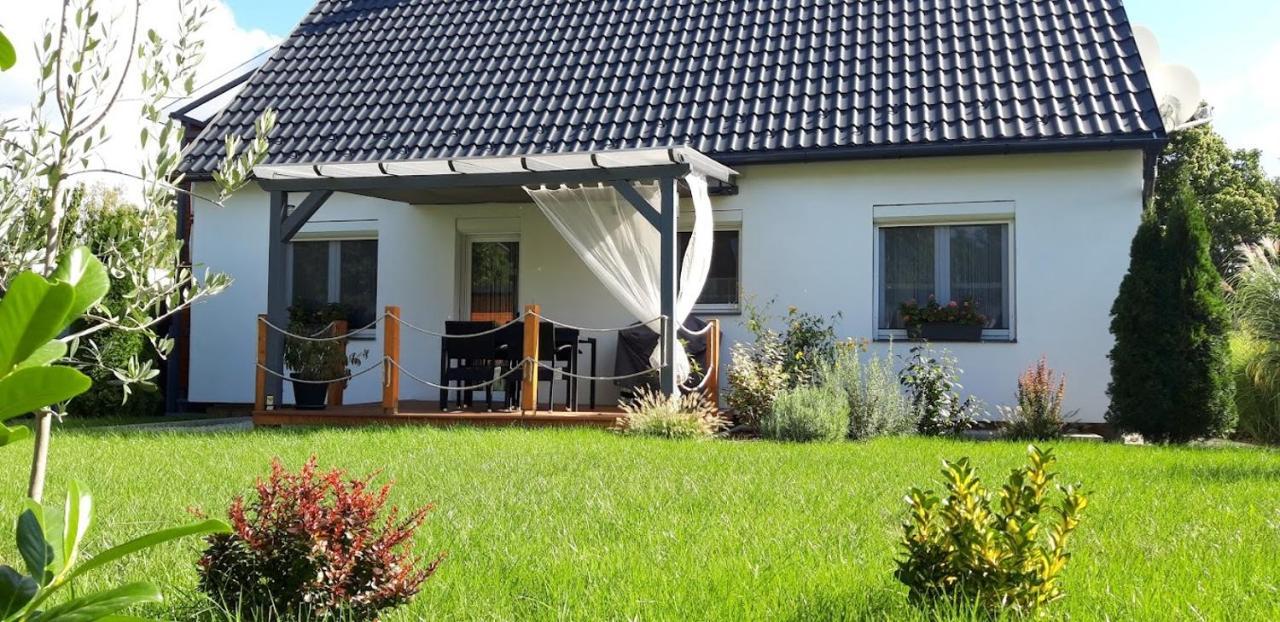 Otium Wellness Apartmanhaz Balatonakarattya Dış mekan fotoğraf